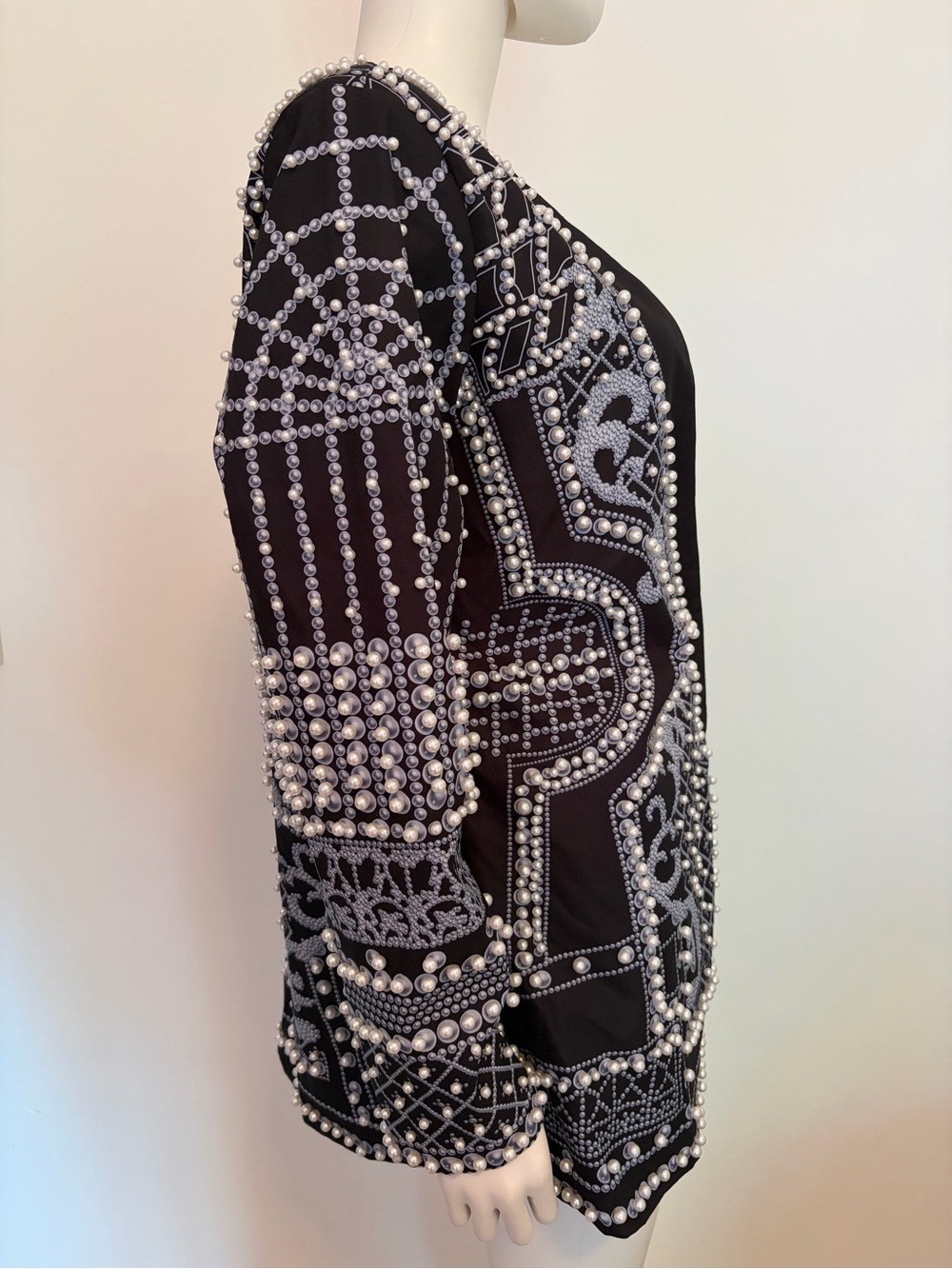 #719 Elegant Pearl Beaded Black & White Beaded Blazer/Dress. Like New - Picture 13 of 16